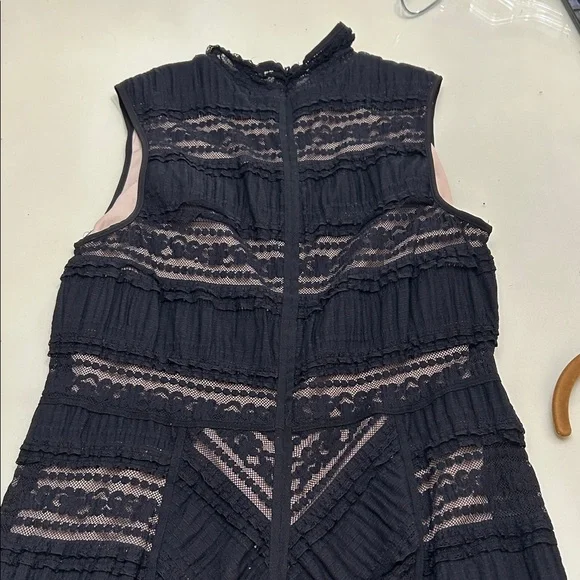 VENUS Black High Low Lace Dress - Picture 12 of 16